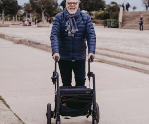 El Impacto de un Andador en la Salud de los Ancianos